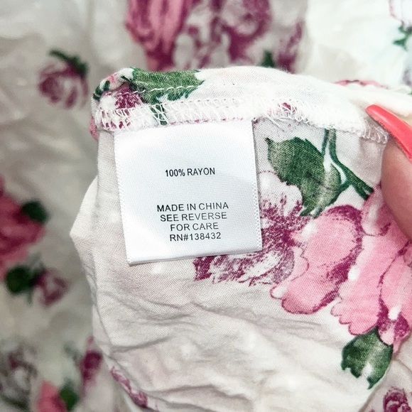 ModCloth Pink And White Rayon 3/4 Sleeve Floral Swiss Dot Tie Neck Blouse - Picture 5 of 8